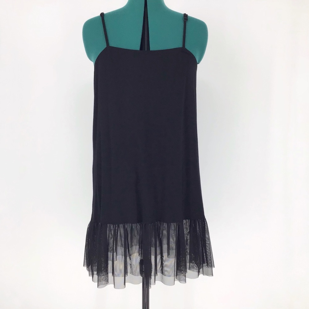 Vitrin Design Long Camisole with Wide Mesh Hem, M